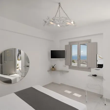 Canyon Santorini Apartment *