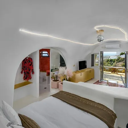 Canyon Santorini شقة ثيرا